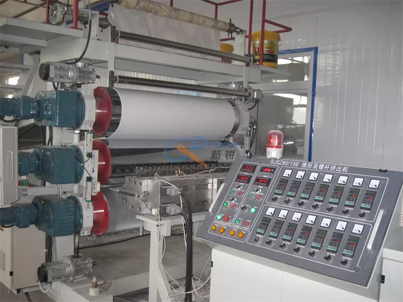 هل ألواح الرخام PVC مقاومة للماء؟